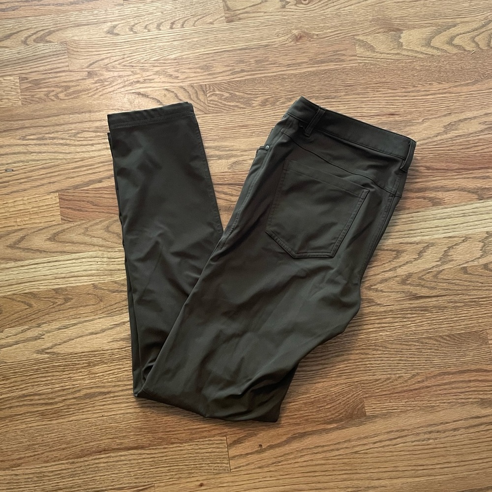 - Lulu lemon ABC Slim pant 34